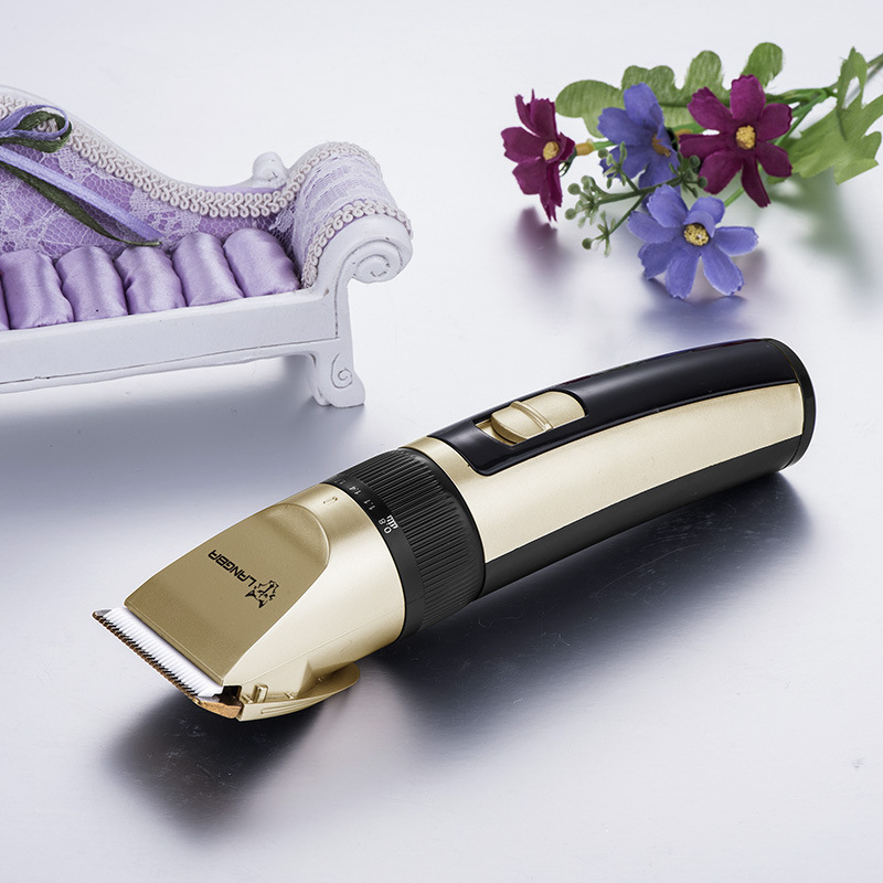 P65 usb clipper peataí gan sreang