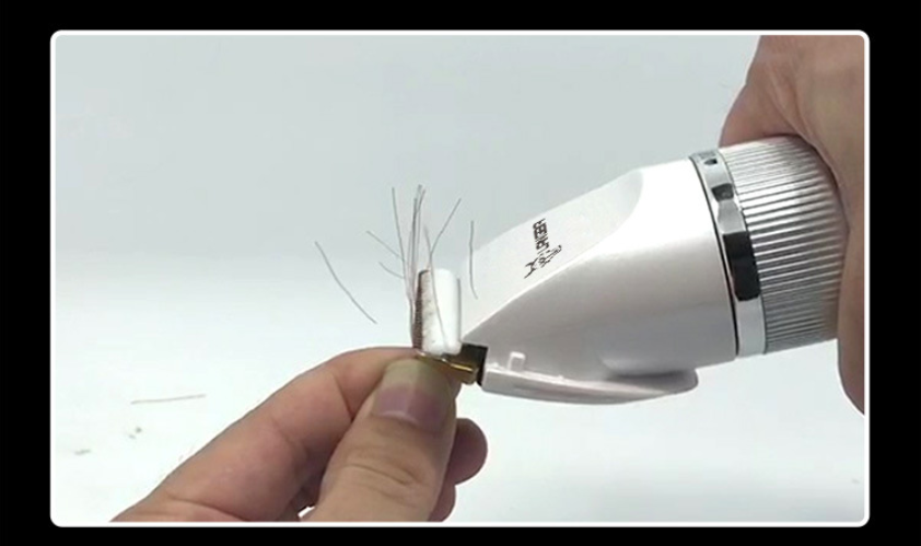 P67 Clipper Peataí gan sreang